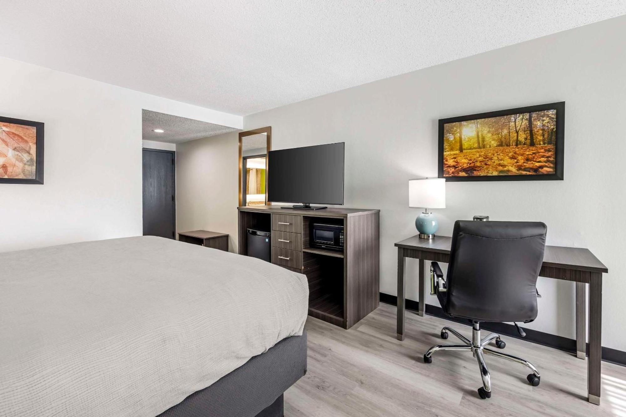 Quality Inn Clarksville - Exit 11 Екстериор снимка