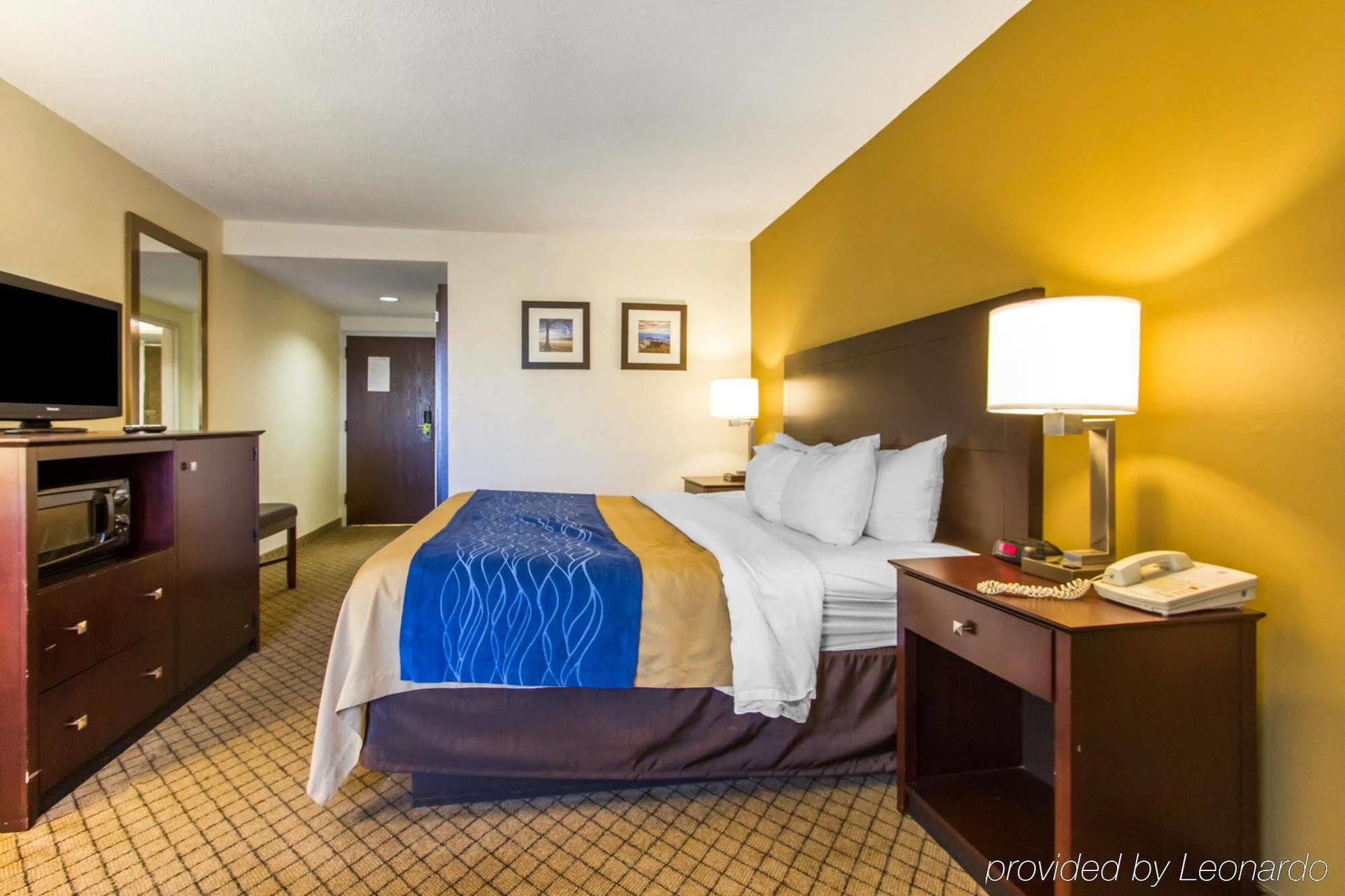 Quality Inn Clarksville - Exit 11 Екстериор снимка