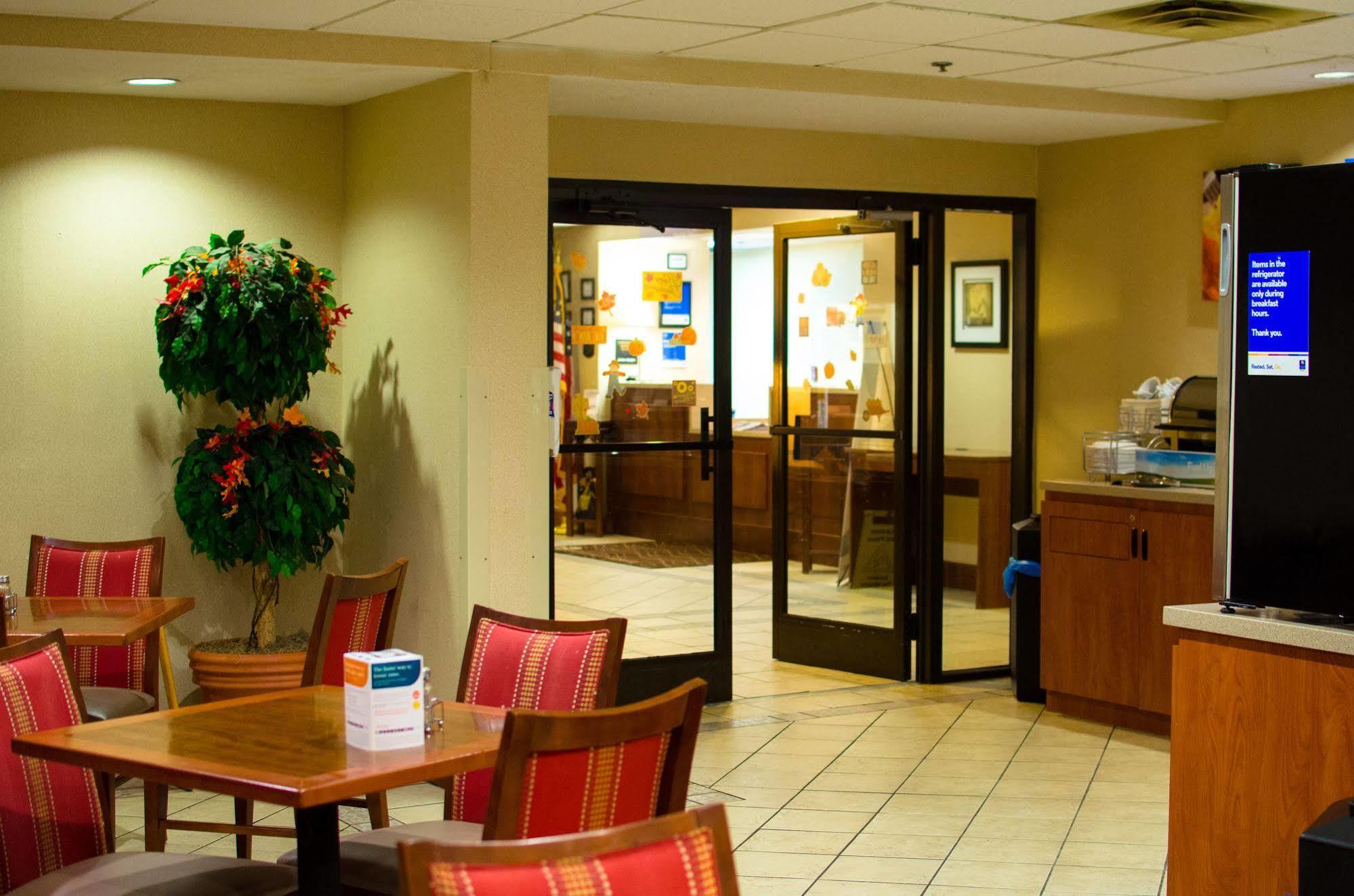 Quality Inn Clarksville - Exit 11 Екстериор снимка
