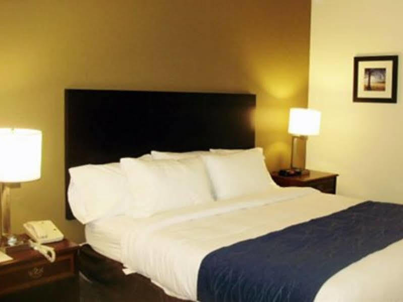 Quality Inn Clarksville - Exit 11 Екстериор снимка